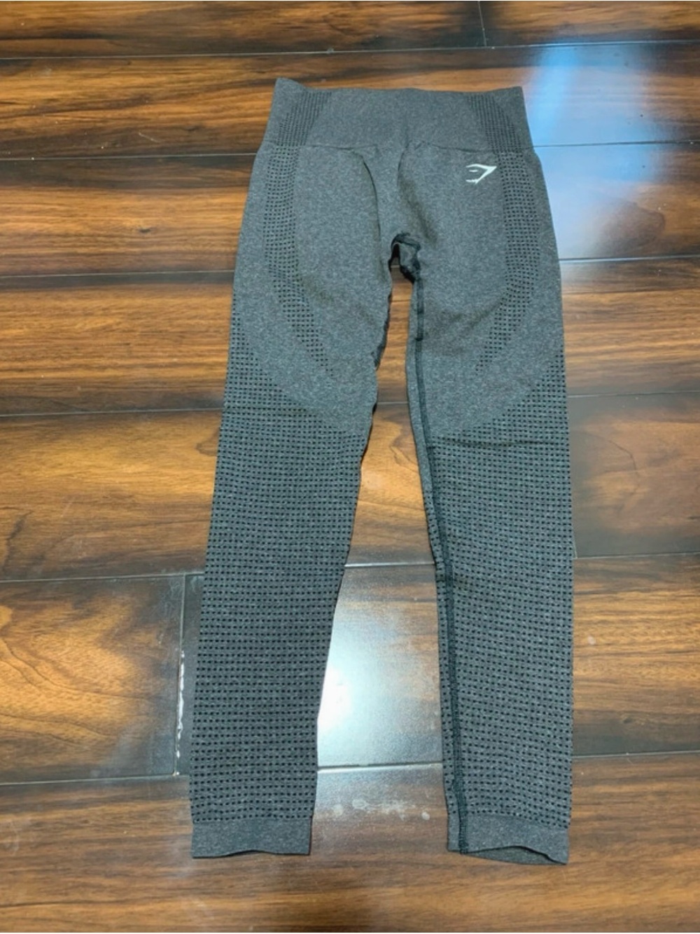 Gymshark small dark grey compression athletic gym leggings 572